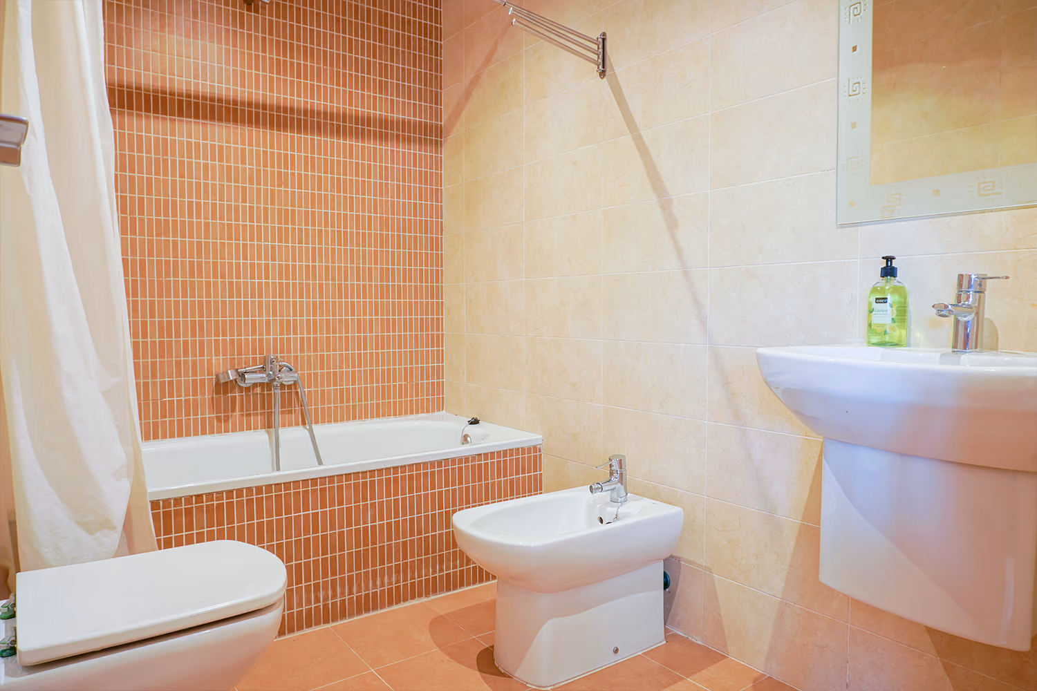 El baño con bañera